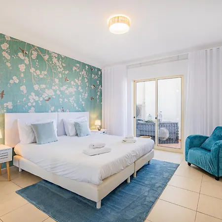 Apartment Flowers By Dreamplaces